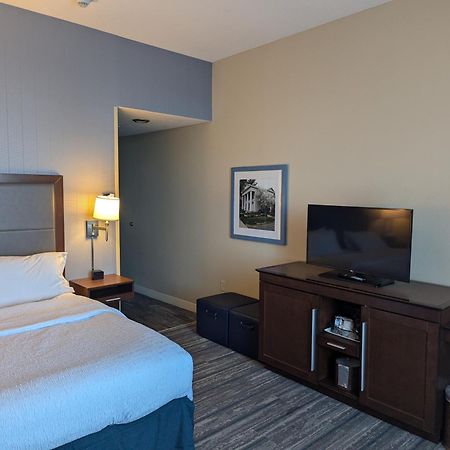 Hampton Inn & Suites Cazenovia, Ny Exterior photo